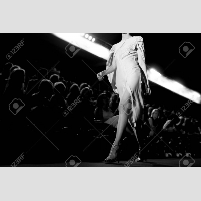40350034-fashion-show