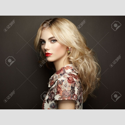 46206503-portrait-of-beautiful-sensual-woman-with-elegant-hairstyle-perfect-makeup-blonde-girl-fashion-photo-